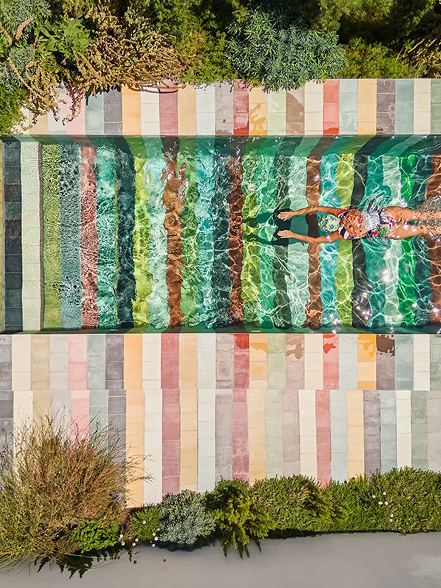 Striped tiled plunge pool at Casa Fortunato, Alcácer do Sal